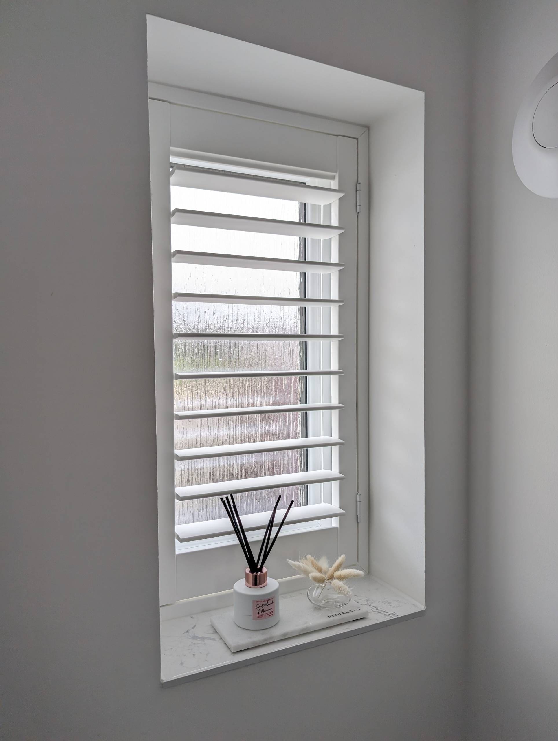 Cheap window shutters Shuttertec